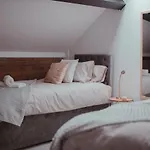 Bv Luxury Apartment Penthouse Conditioning House