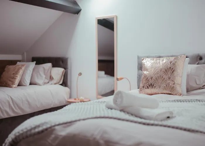 Bv Luxury Apartment Penthouse Conditioning House