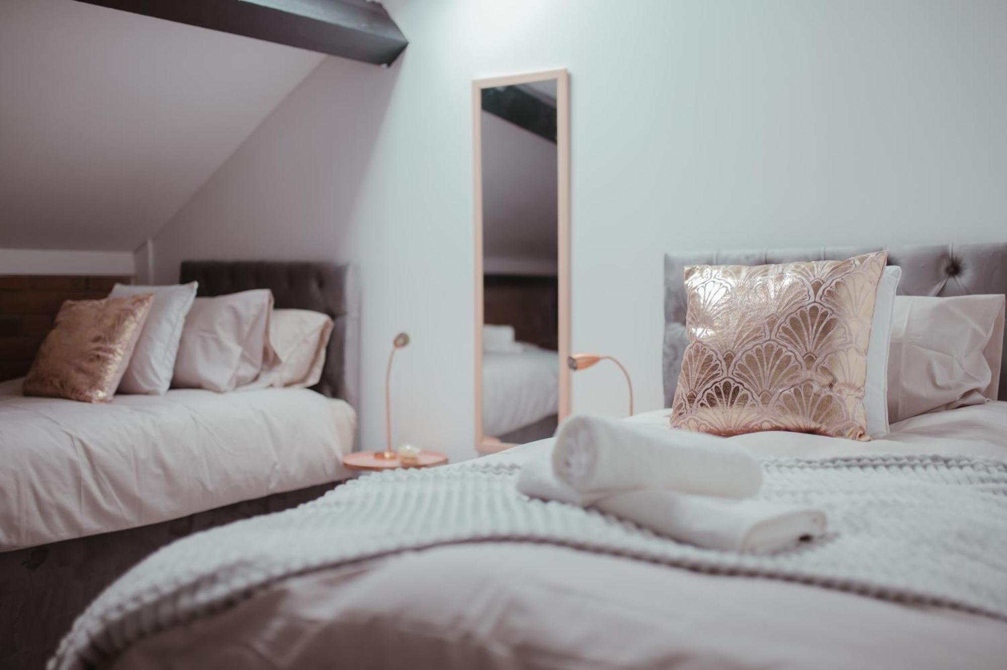 Bv Luxury Penthouse Conditioning House Apartment Bradford (West Yorkshire)