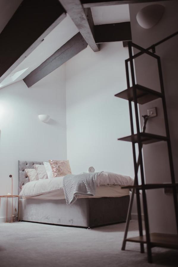 Bv Luxury Penthouse Conditioning House Apartment Bradford (West Yorkshire)