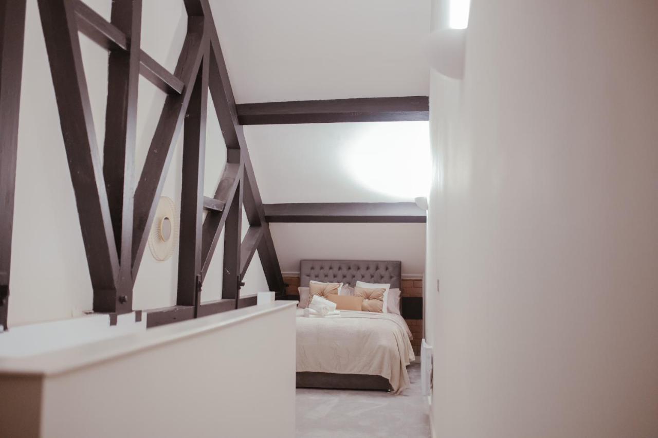 Bv Luxury Penthouse Conditioning House Bradford (West Yorkshire)